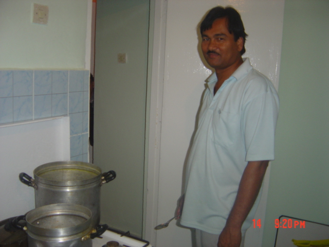 1-mathew-cooking-at-ghadames