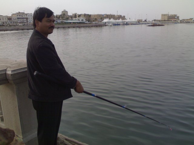 1-mathew-fishing-at-tirq-shaat-tripoli