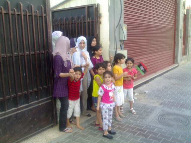 little girls with the flag of freedom