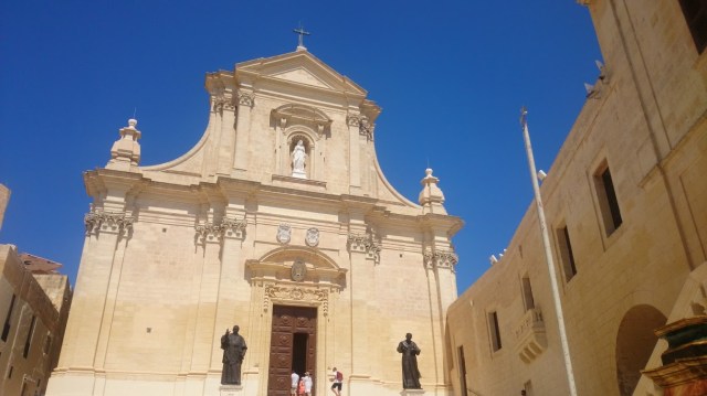 around-christmas-2016-docx-7